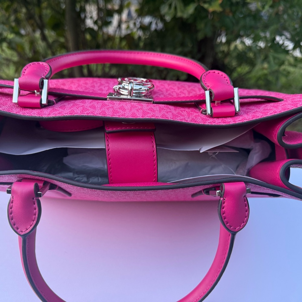 Michael Kors Purse and Wallet Hamilton Medium Satchel Dragon Fruit with Wallet - Picture 5 of 12